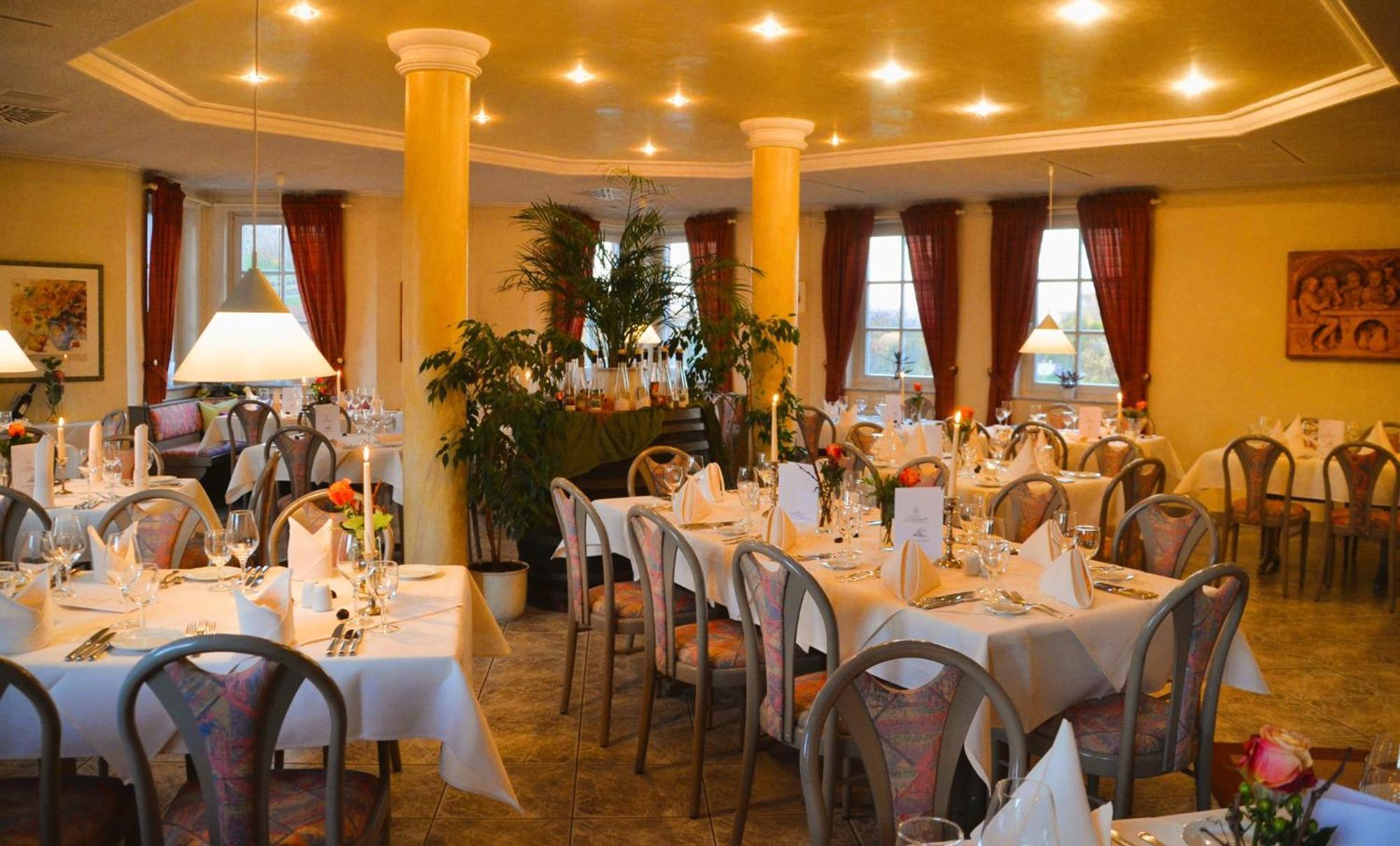 Castell Hotel & Restaurant Leinsweiler Exteriér fotografie